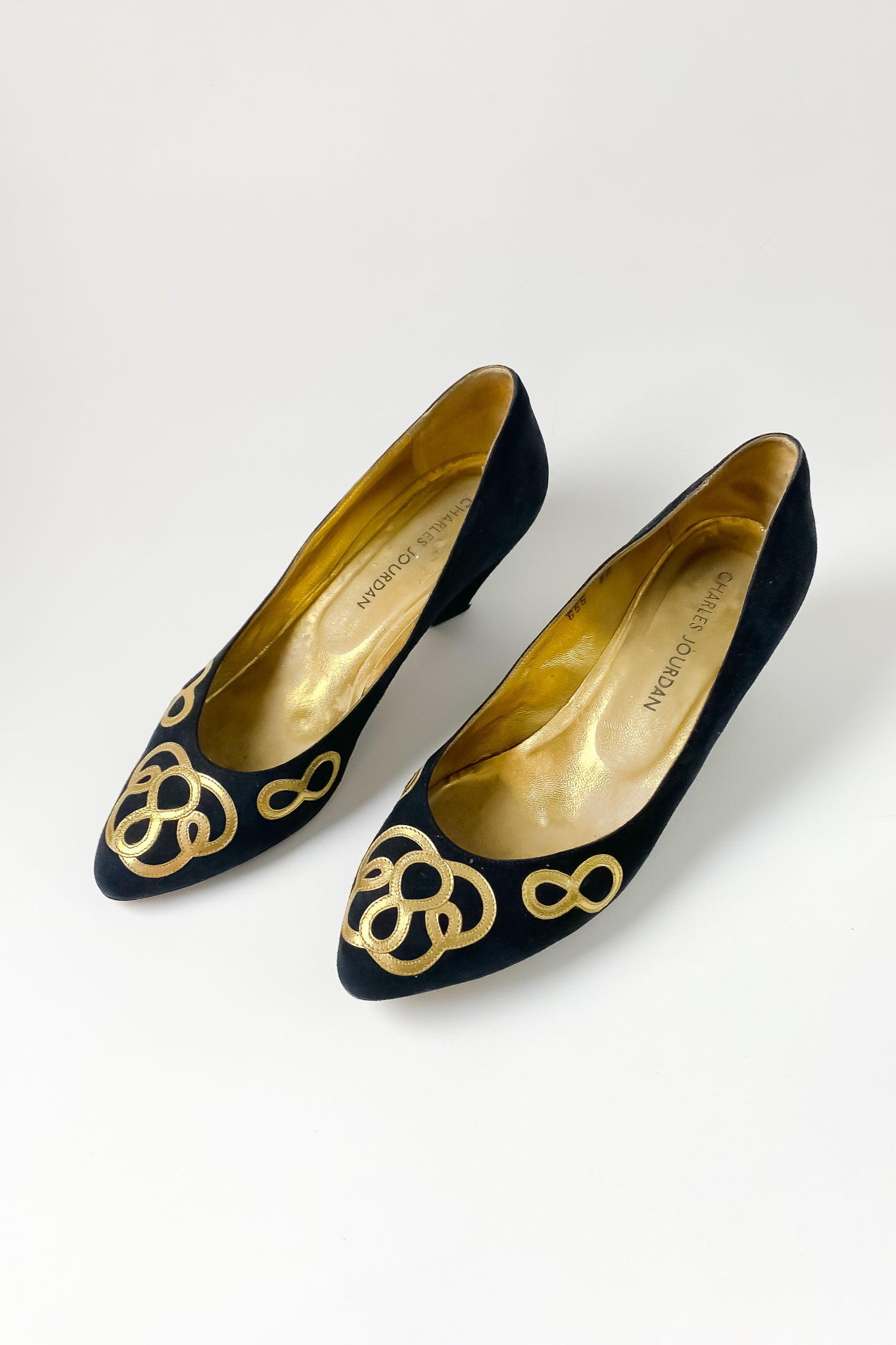 Charles Jourdan Suede Pumps, 39