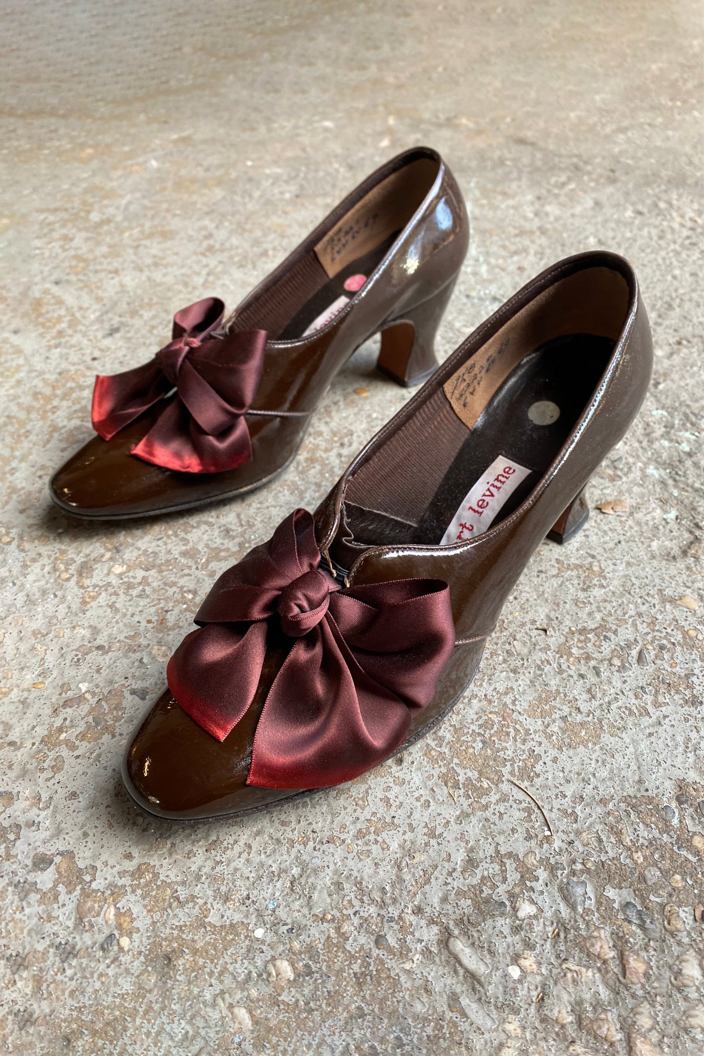 Handmade oxblood kitten heels Size 7.5