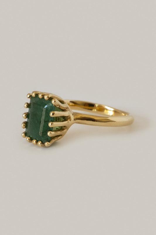 MEREWIF Ramona Ring in Raw Emerald